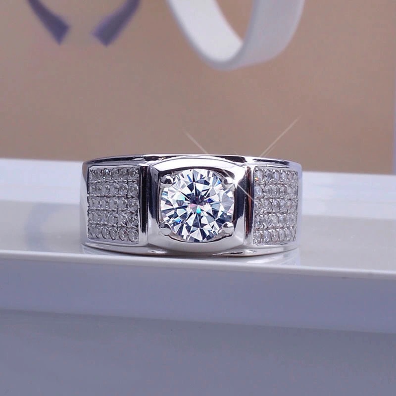 New Four-claw Simulation Moiss - Moissanite Engagement Ring 1 Carat 评论和价格