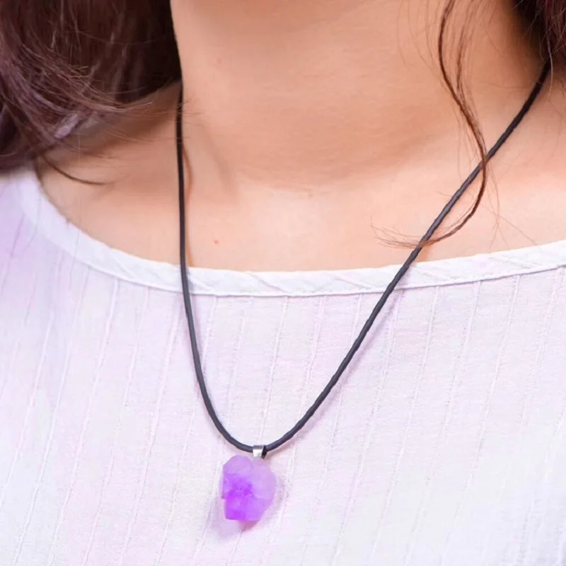 Natural Amethysts Flower Neckl - Crystal Pendant Necklace Natural Stone 评论和价格