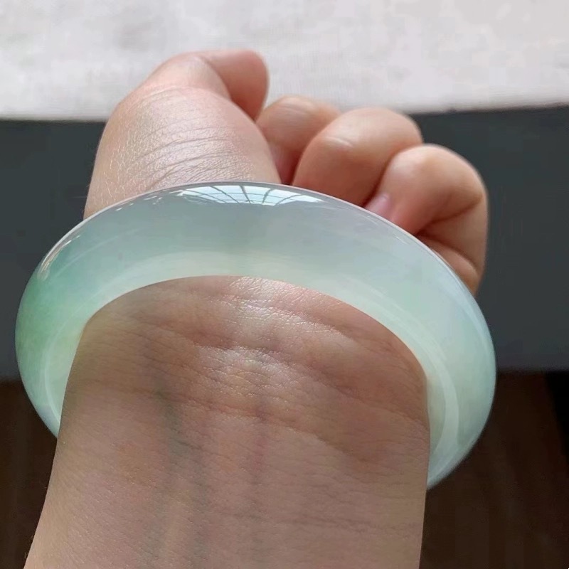 Light ice jade for girls, Burm - Bracelets 评论和价格